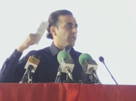 Latest News (30)