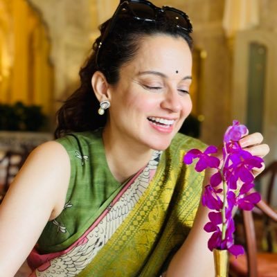Kangana Deletes Tweet On Trump Apple India