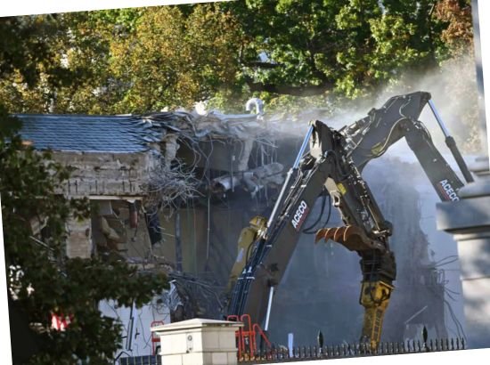 Buldozer On White House A